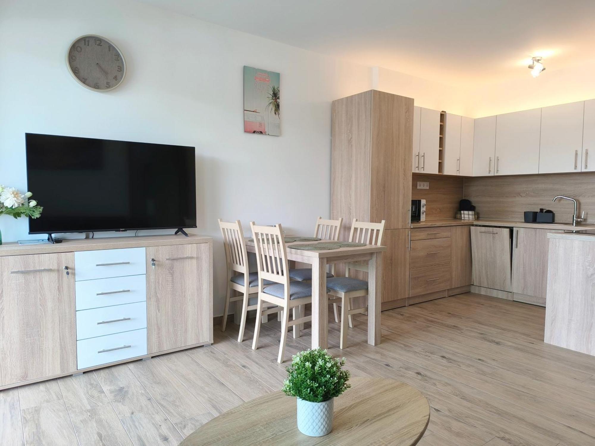 Helikon Terrace Susanne Apartment Кестхей Экстерьер фото