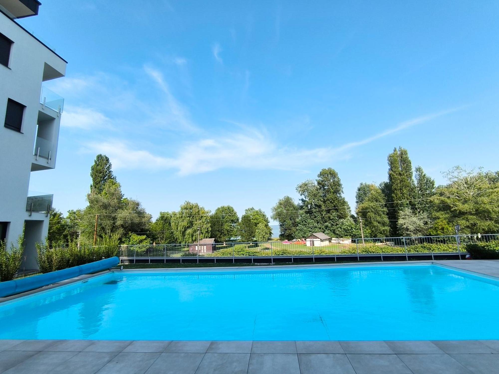 Helikon Terrace Susanne Apartment Кестхей Экстерьер фото